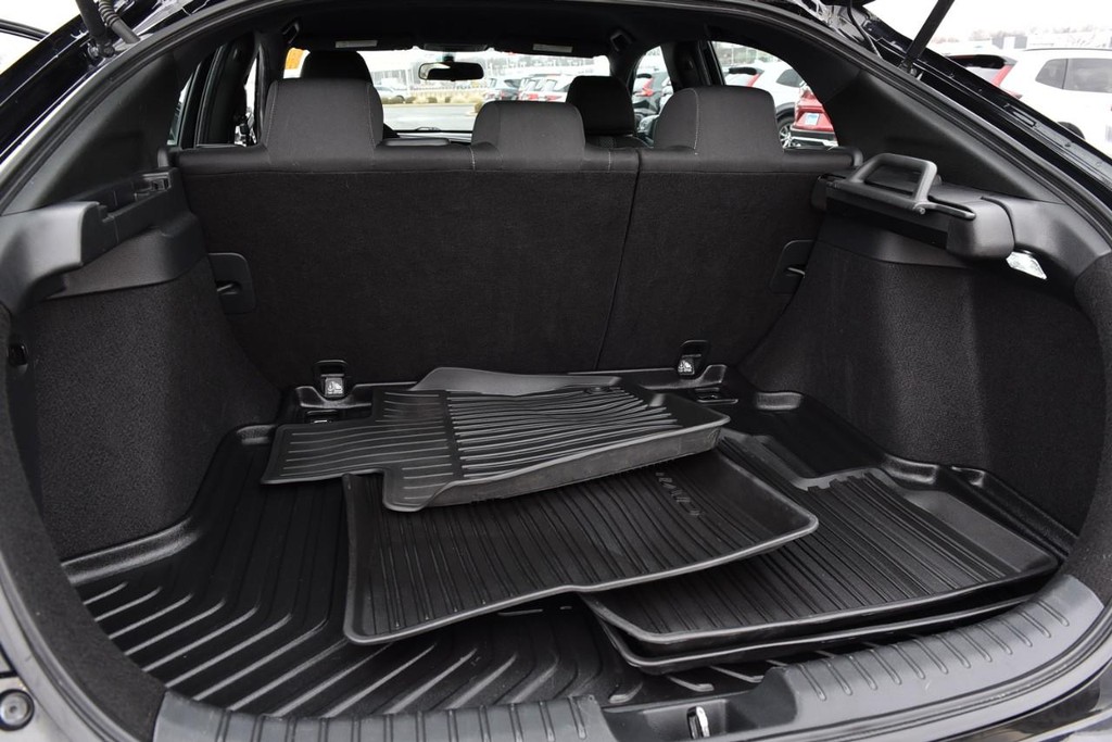 Honda Civic Hatchback Vehicle Image 19