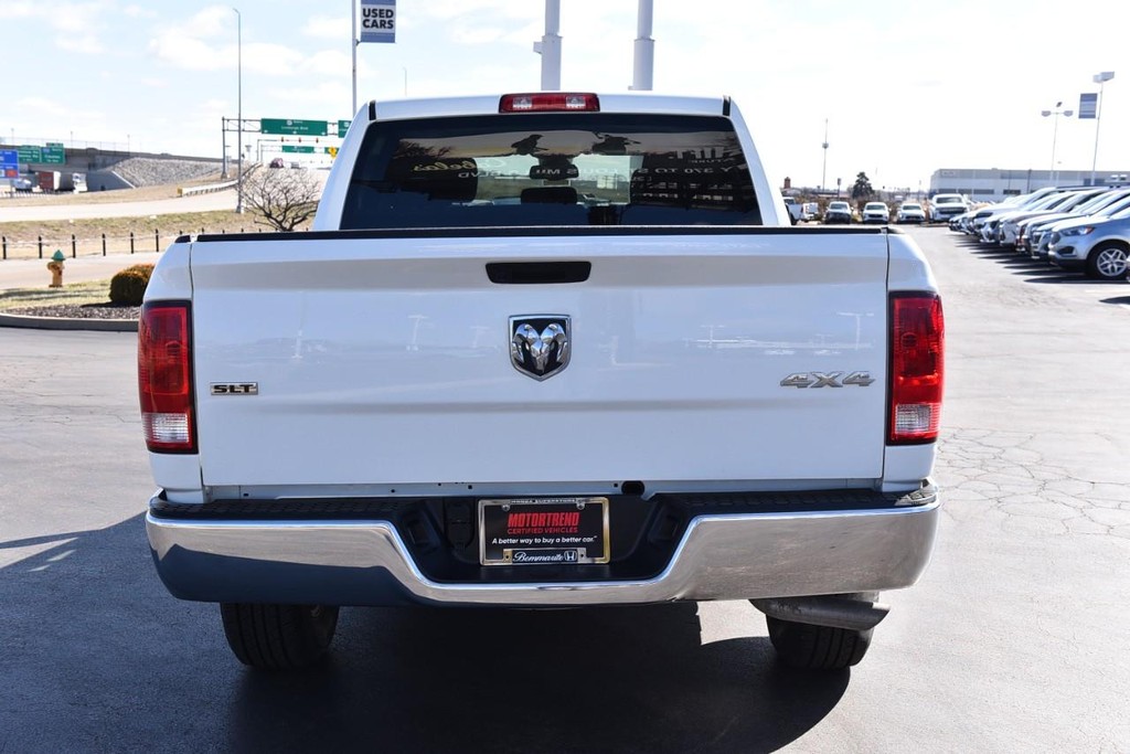 Ram 1500 Classic Vehicle Full-screen Gallery Image 6