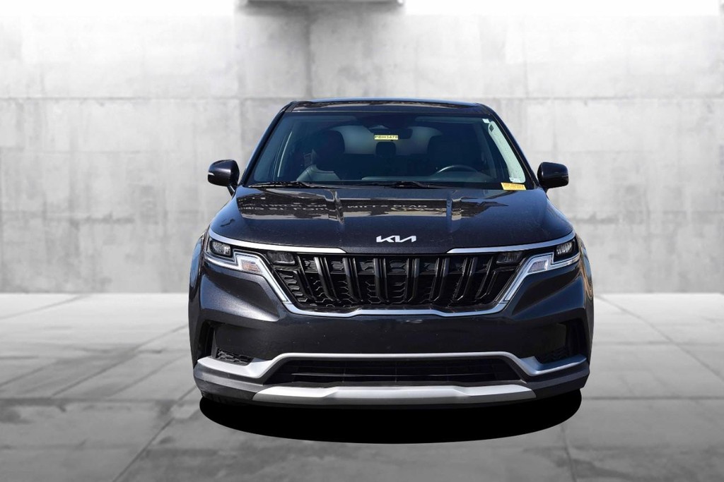 Kia Carnival Vehicle Full-screen Gallery Image 4