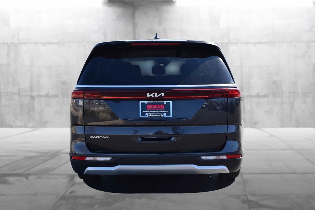 Kia Carnival Vehicle Full-screen Gallery Image 6