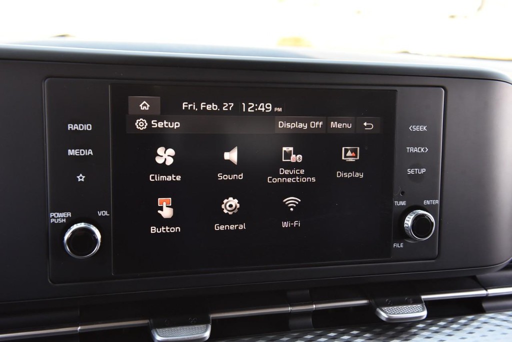 Kia Carnival Vehicle Full-screen Gallery Image 13