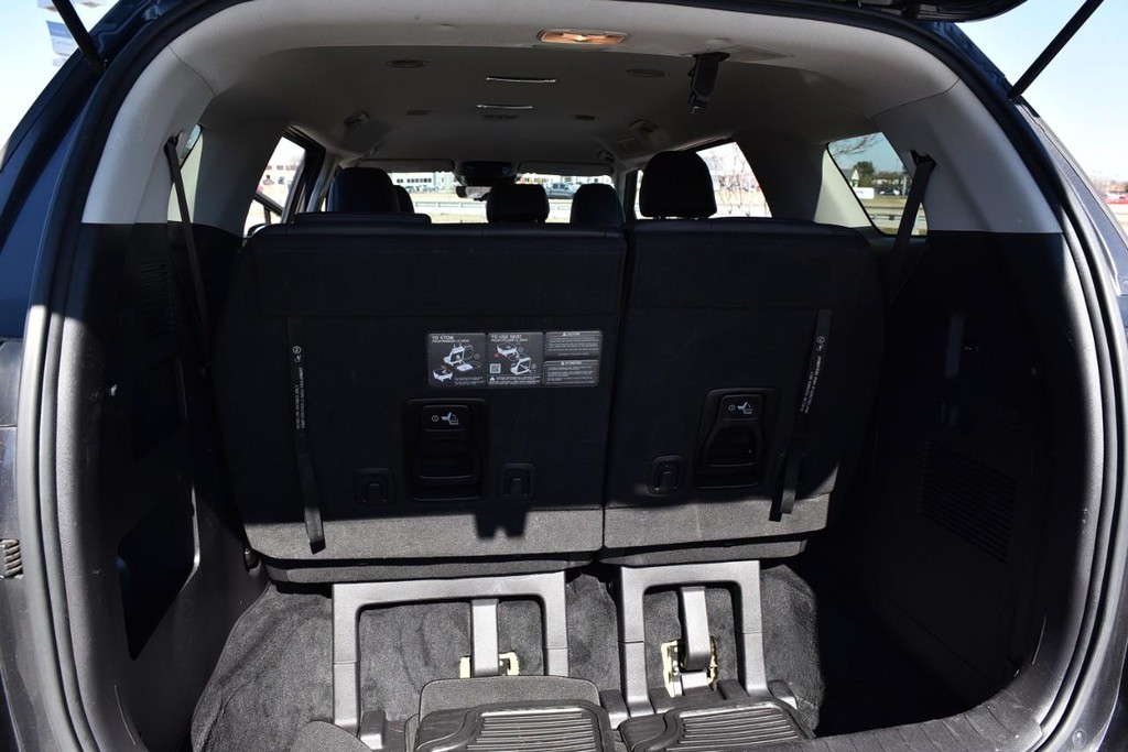 Kia Carnival Vehicle Full-screen Gallery Image 25