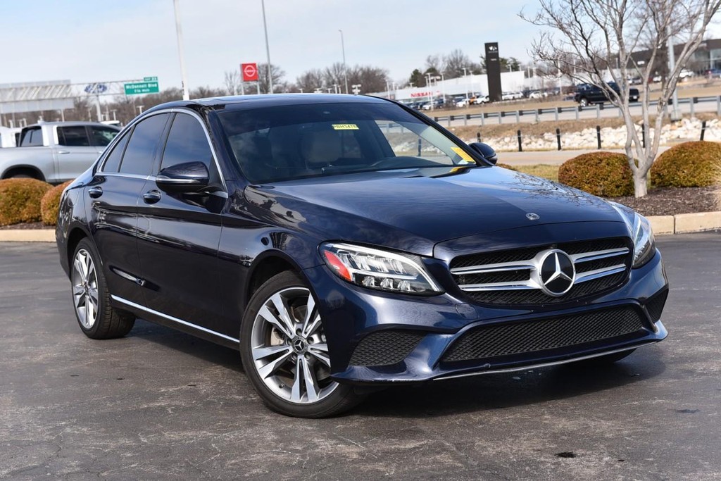 Mercedes-Benz C-Class Vehicle Image 02