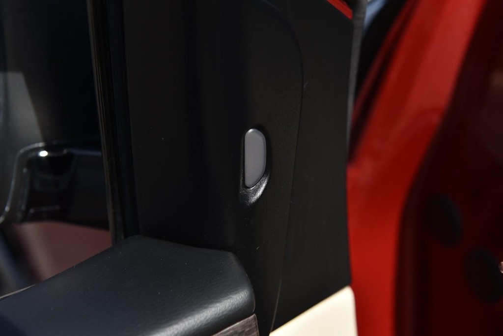 Nissan Murano Vehicle Image 10