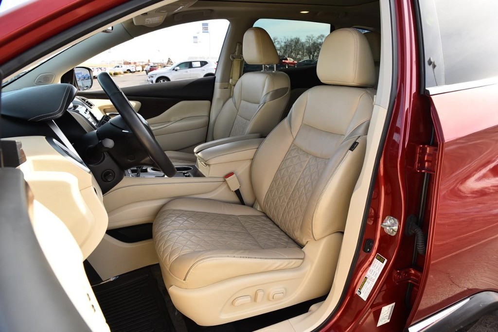 Nissan Murano Vehicle Image 23