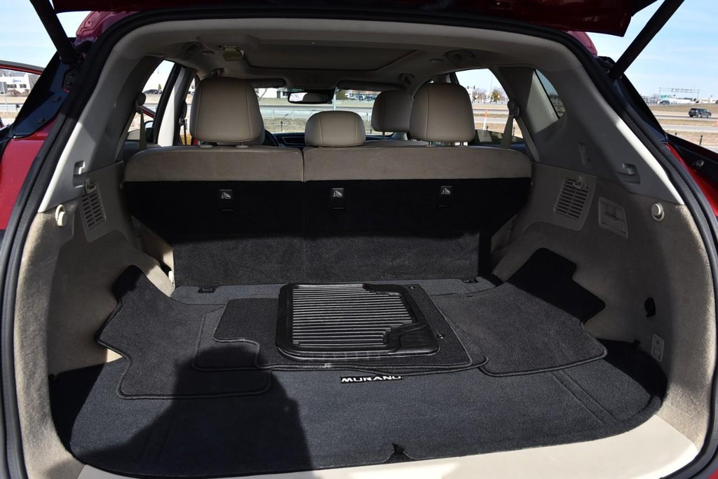 Nissan Murano Vehicle Image 28