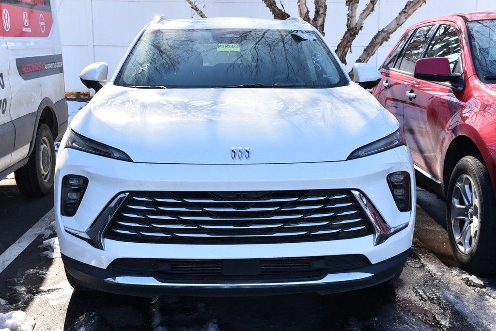 Buick Envision Vehicle Full-screen Gallery Image 3