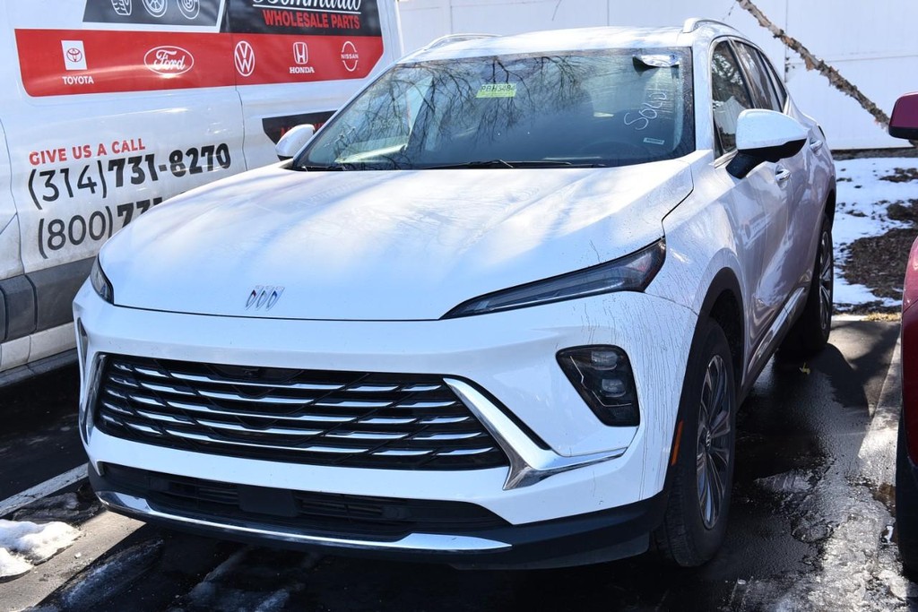 Buick Envision Vehicle Full-screen Gallery Image 4