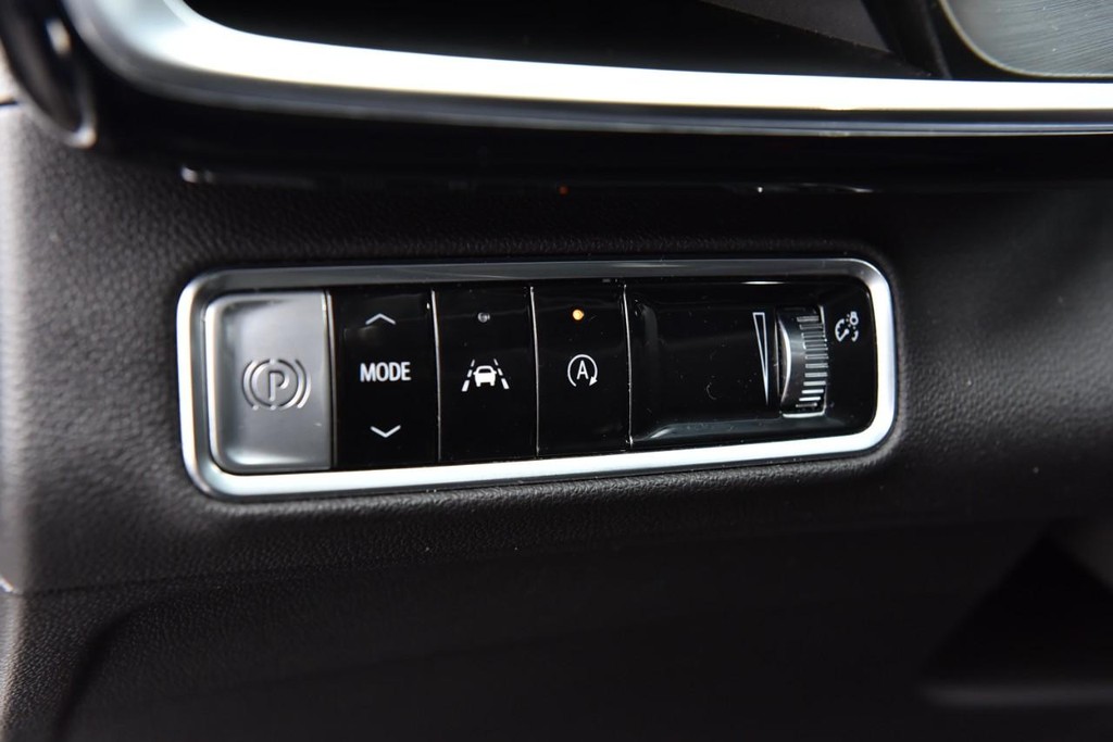 Buick Envision Vehicle Image 12