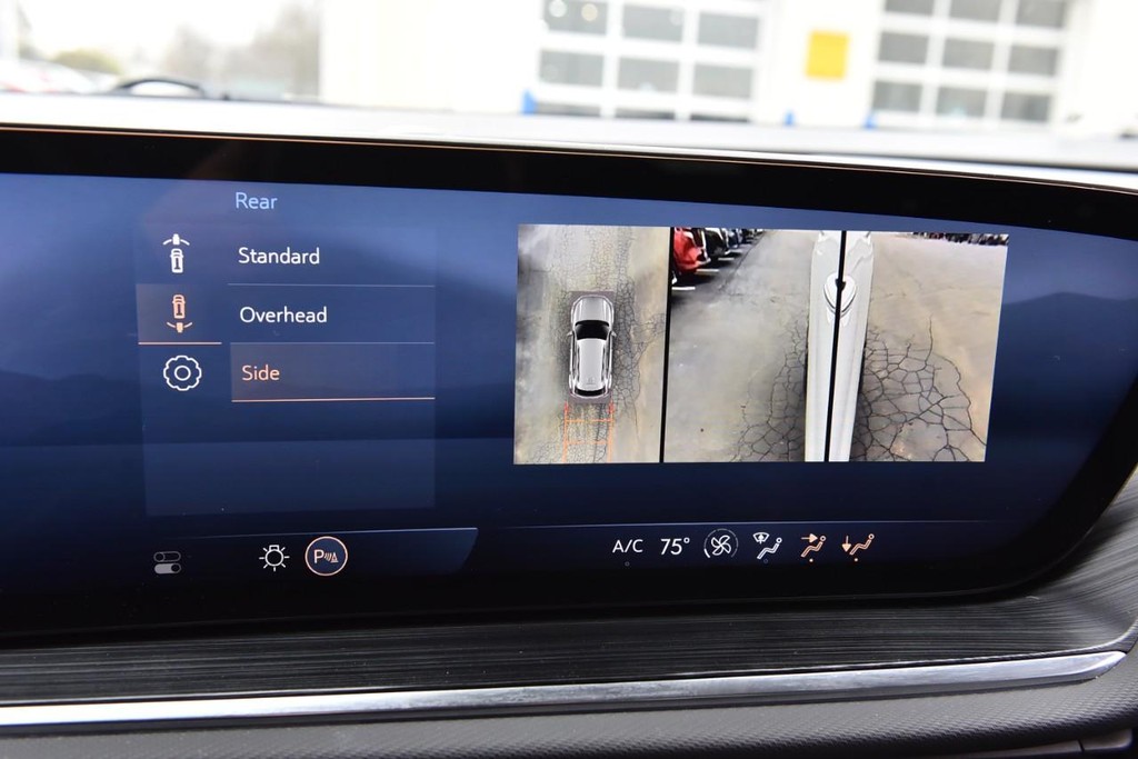 Buick Envision Vehicle Image 16