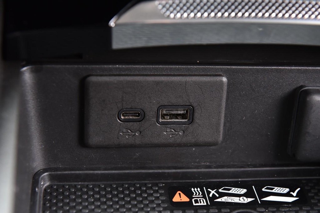 Buick Envision Vehicle Image 20