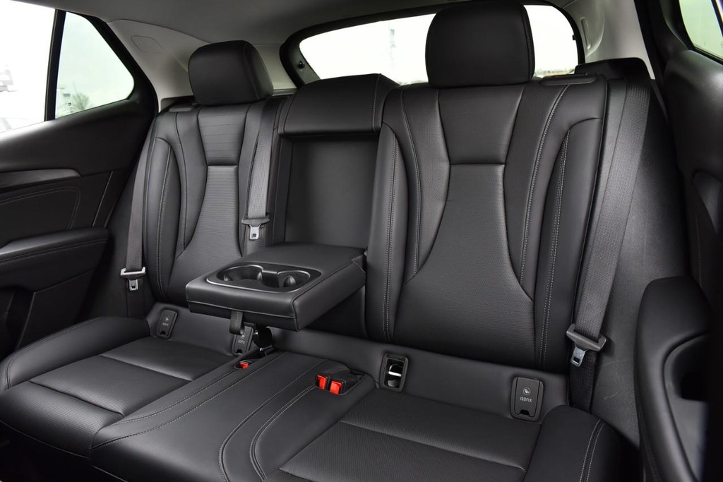 Buick Envision Vehicle Image 24