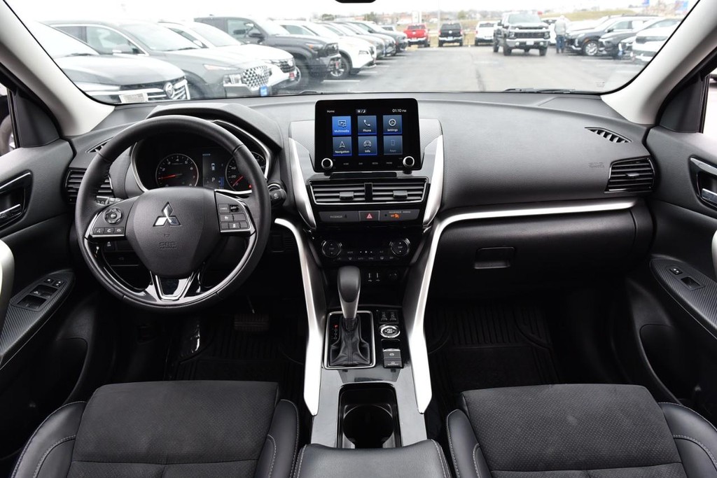 Mitsubishi Eclipse Cross Vehicle Image 07