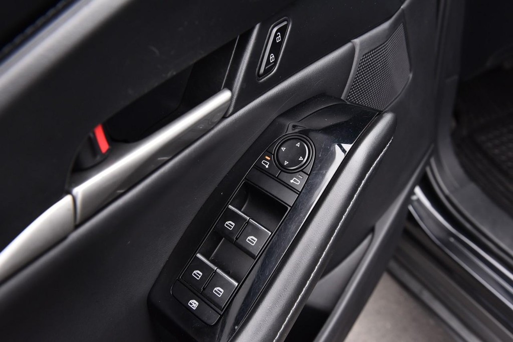 Mazda CX-30 Vehicle Image 08