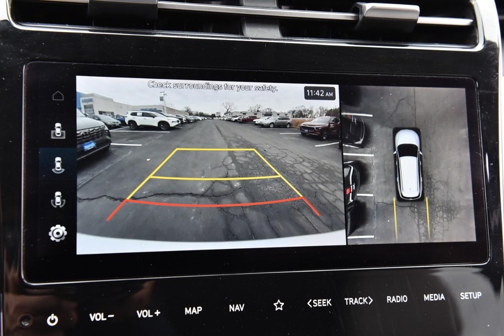 Hyundai Tucson Vehicle Image 13