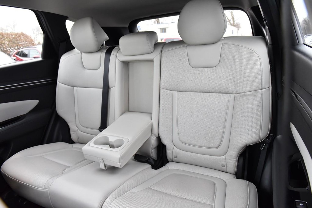 Hyundai Tucson Vehicle Image 26