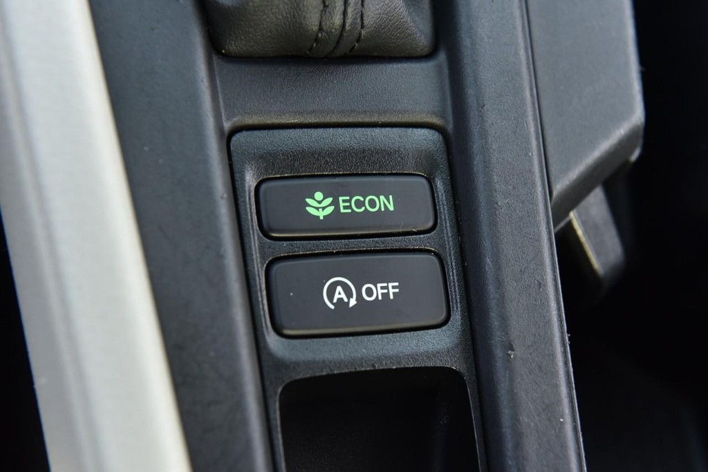 Honda Accord Sedan Vehicle Image 16