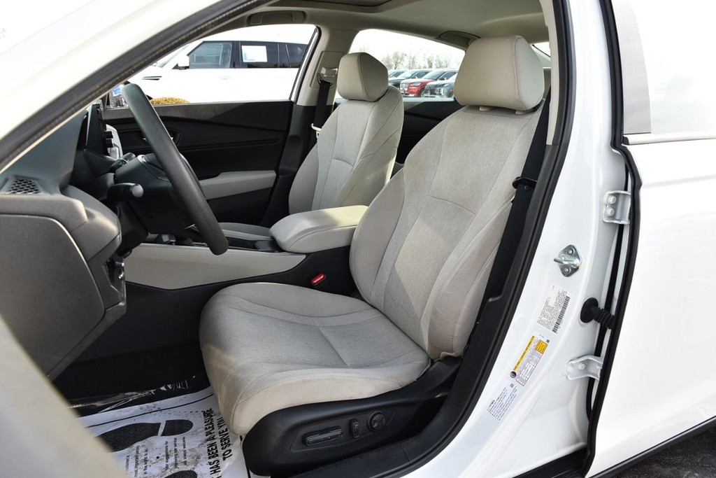 Honda Accord Sedan Vehicle Image 19