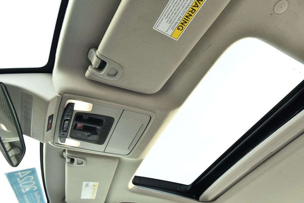 Honda Accord Sedan Vehicle Image 21