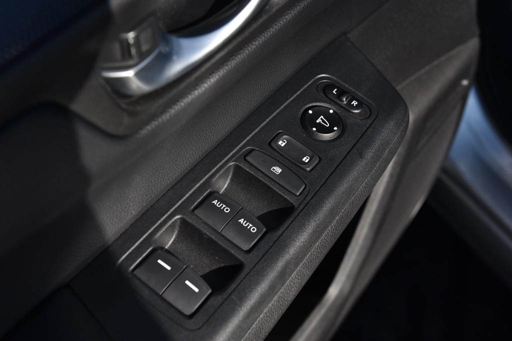 Honda CR-V Vehicle Image 08