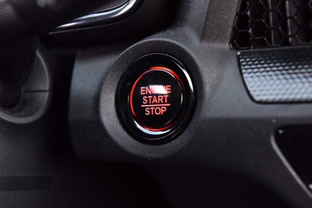 Honda CR-V Vehicle Image 18