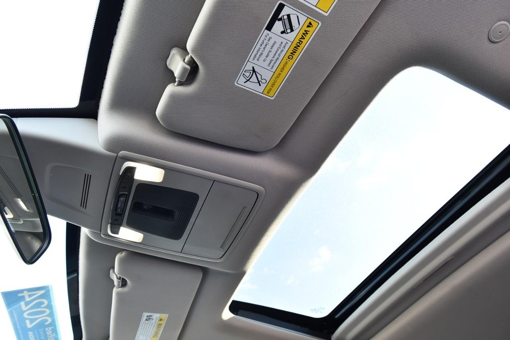 Honda CR-V Vehicle Image 22