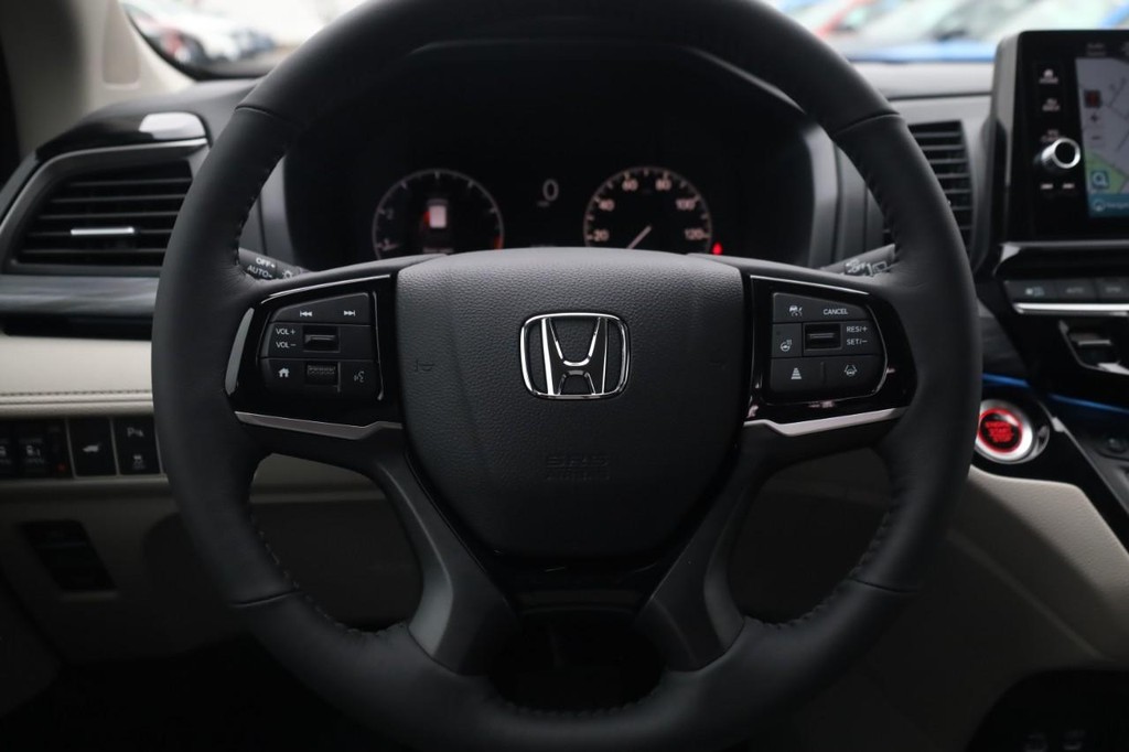 Honda Odyssey Vehicle Full-screen Gallery Image 8