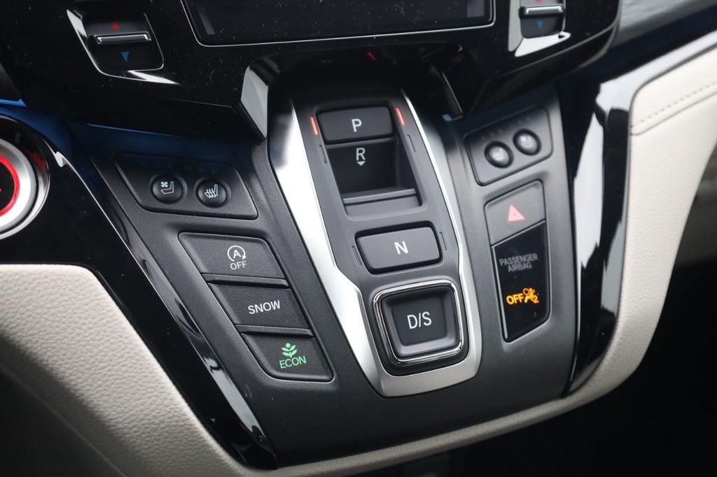 Honda Odyssey Vehicle Full-screen Gallery Image 18