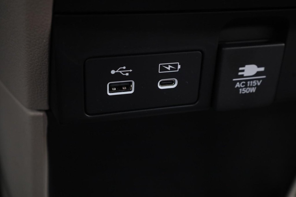 Honda Odyssey Vehicle Full-screen Gallery Image 19