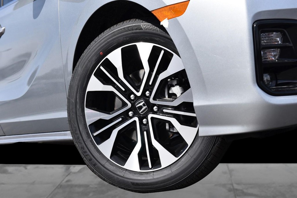 Honda Odyssey Vehicle Full-screen Gallery Image 3