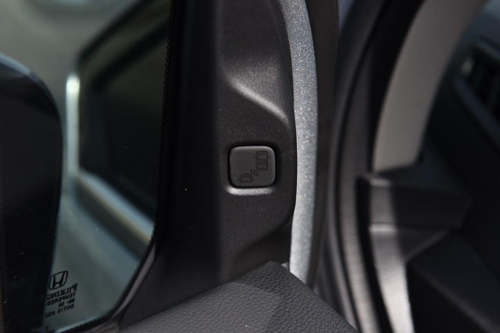 Honda Odyssey Vehicle Full-screen Gallery Image 10