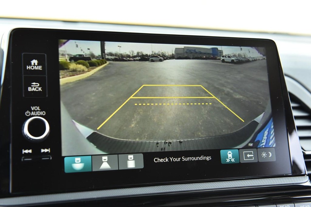 Honda Odyssey Vehicle Full-screen Gallery Image 13