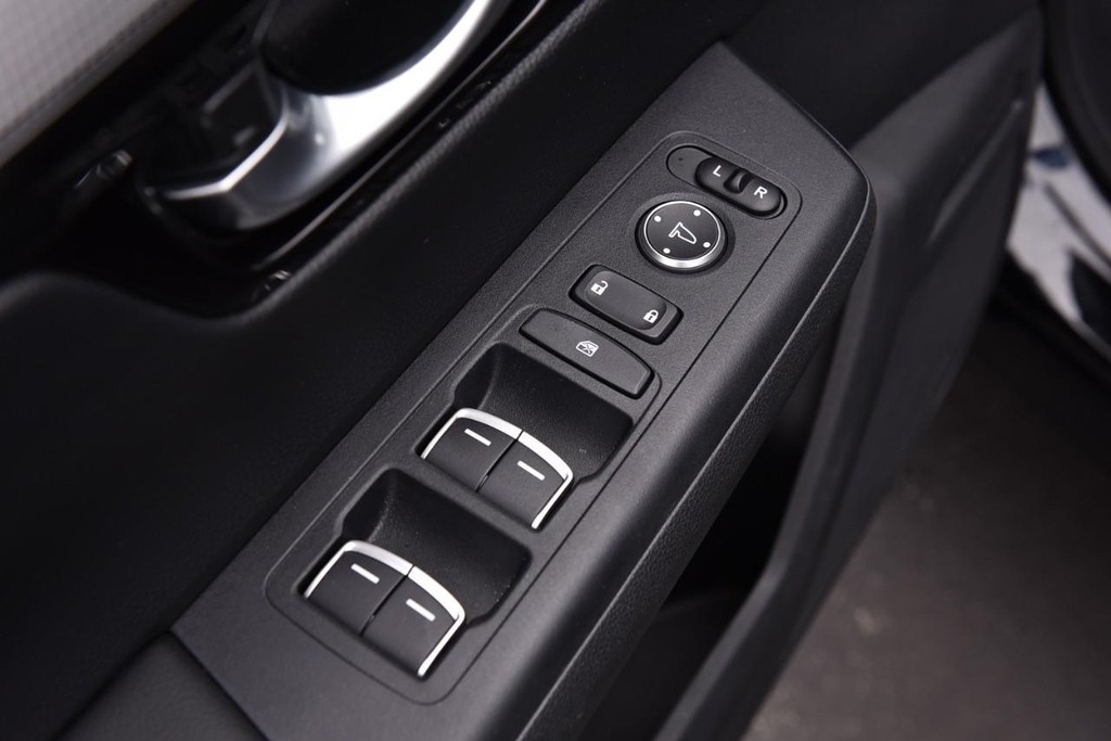 Honda CR-V Vehicle Image 08