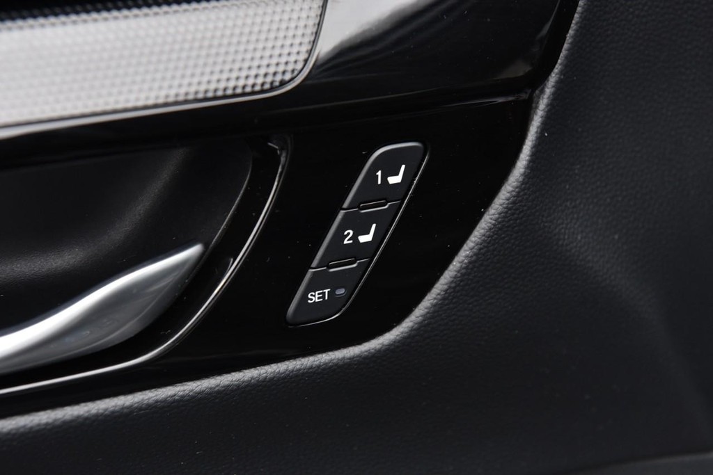 Honda CR-V Vehicle Image 09