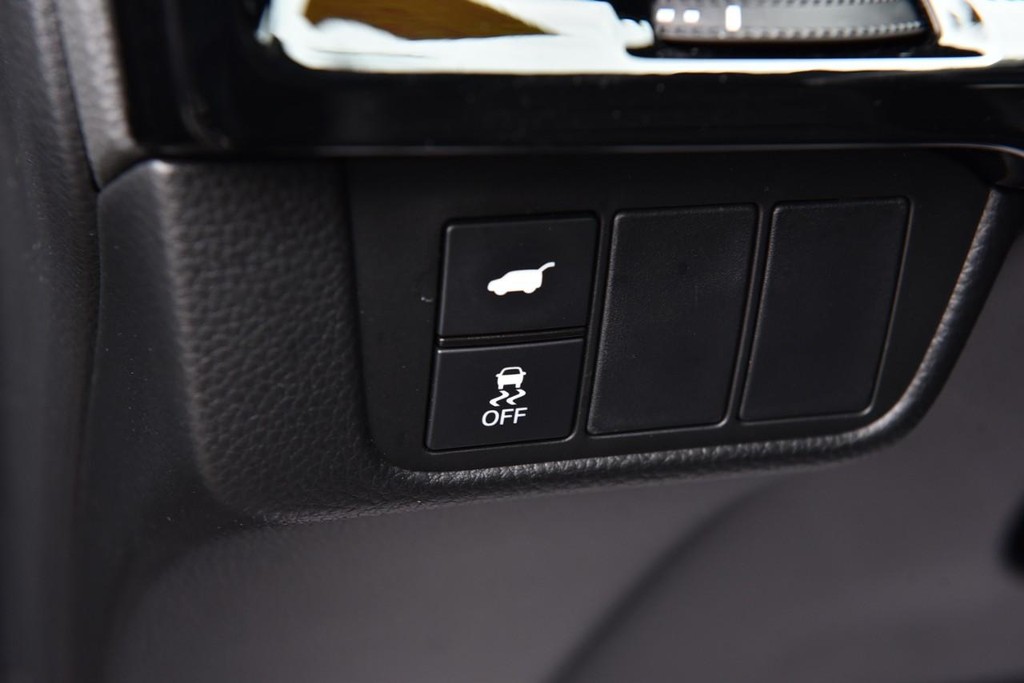 Honda CR-V Vehicle Image 11