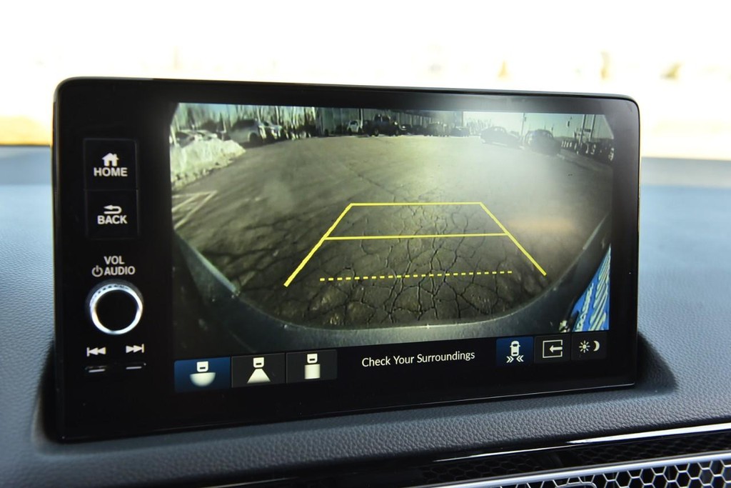 Honda Civic Hatchback Hybrid Vehicle Image 12