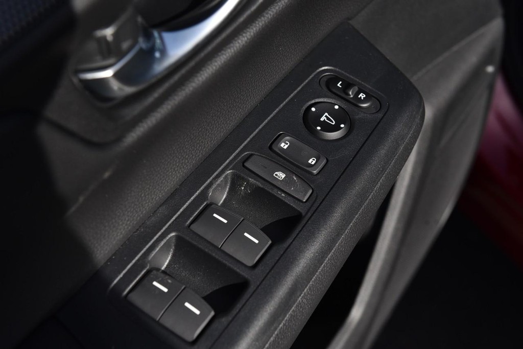 Honda CR-V Hybrid Vehicle Image 08