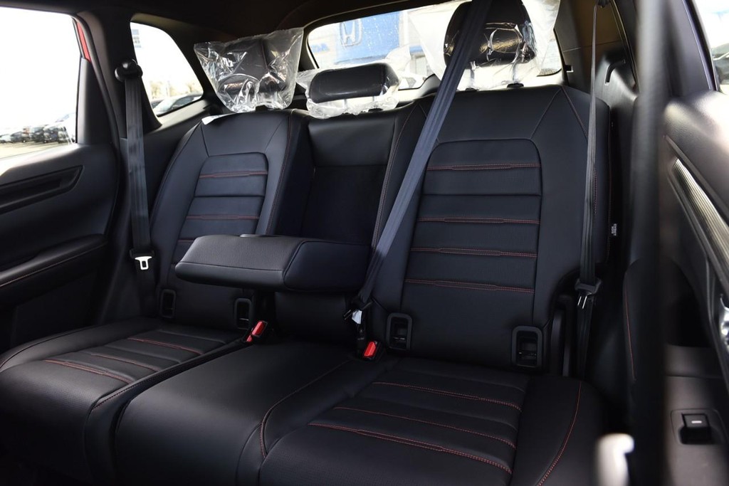 Honda CR-V Hybrid Vehicle Image 25