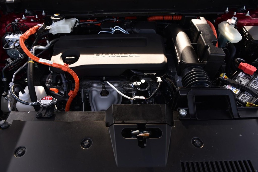 Honda CR-V Hybrid Vehicle Image 30