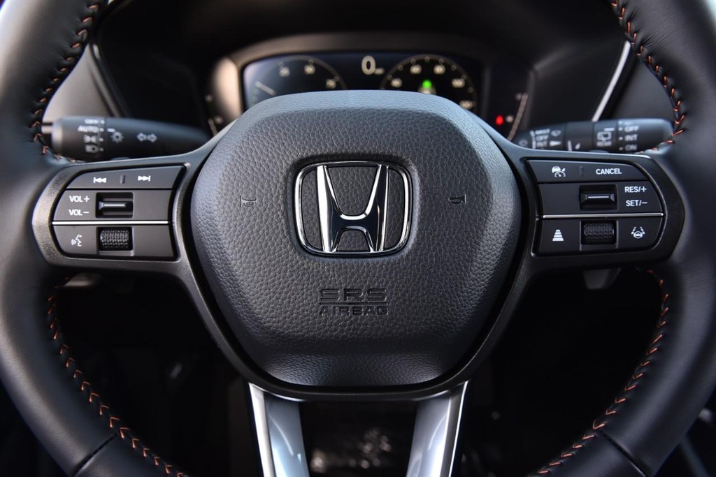 Honda CR-V Hybrid Vehicle Image 21