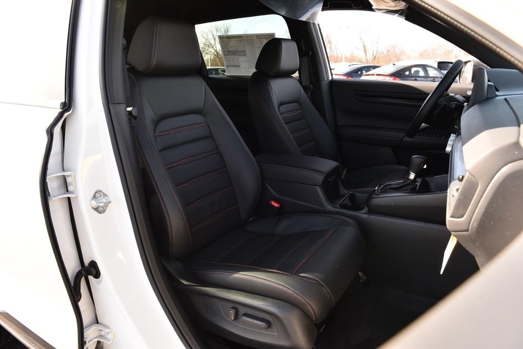 Honda CR-V Hybrid Vehicle Image 23