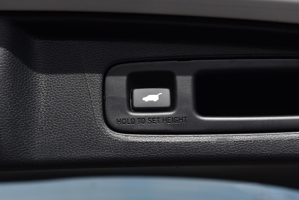 Honda CR-V Hybrid Vehicle Image 29
