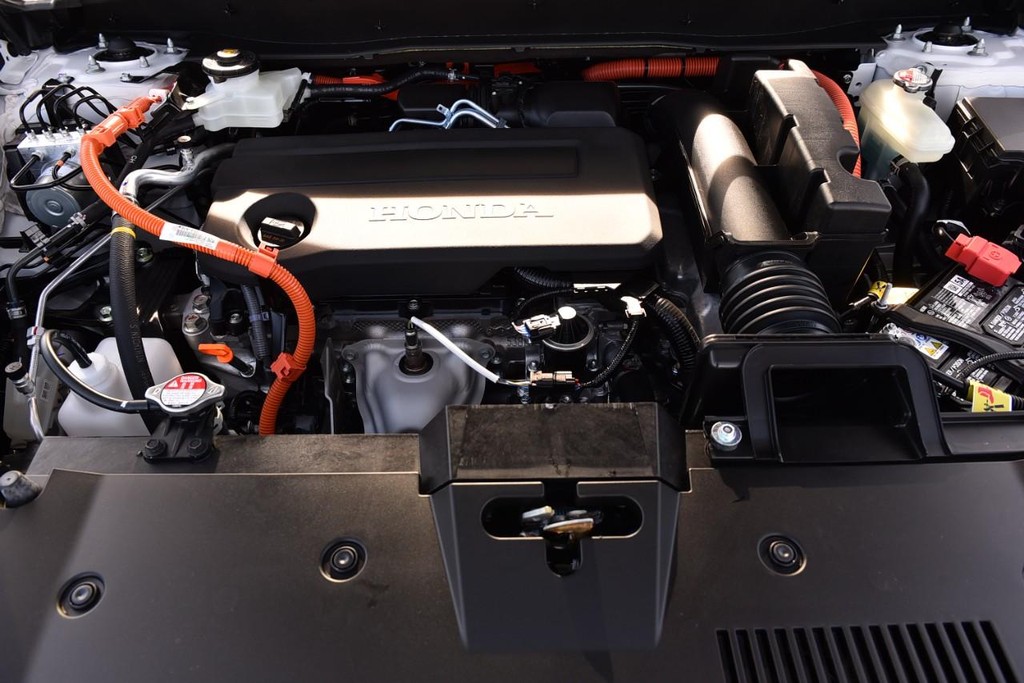 Honda CR-V Hybrid Vehicle Image 30
