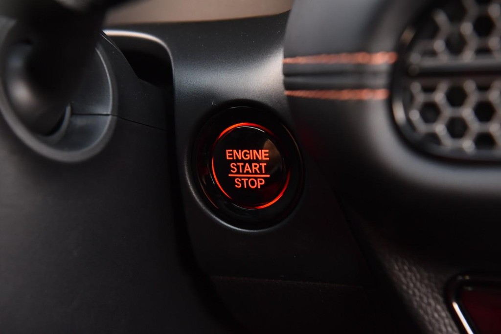 Honda HR-V Vehicle Image 18