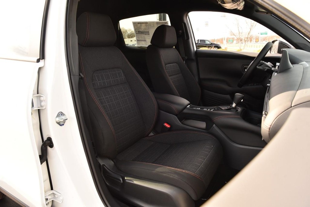 Honda HR-V Vehicle Image 21