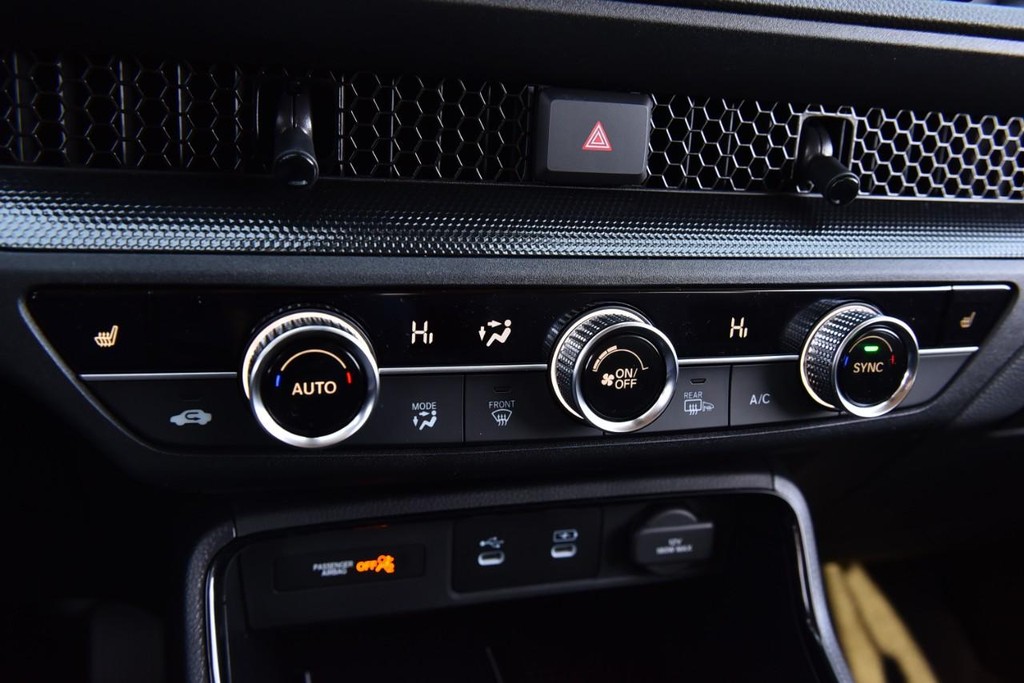 Honda CR-V Vehicle Full-screen Gallery Image 14