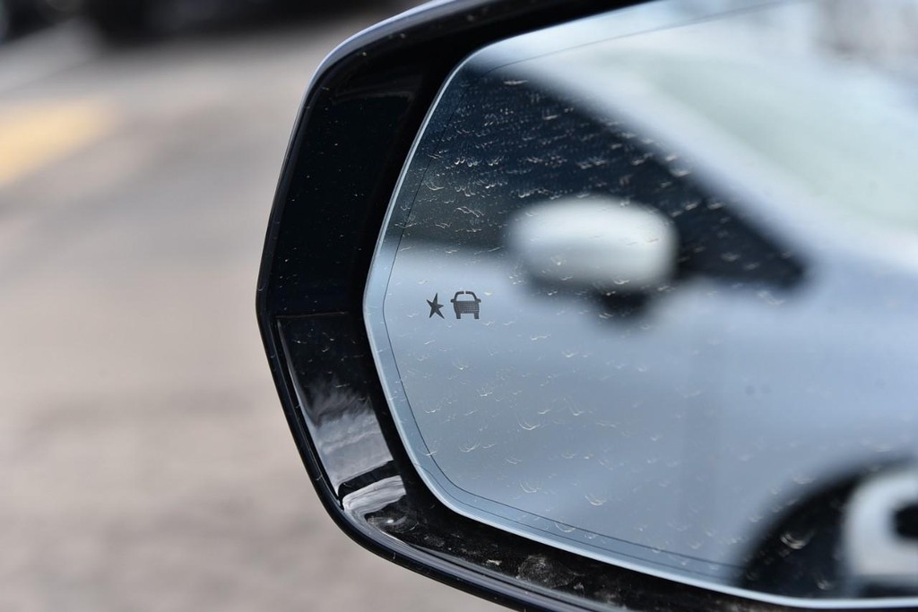 Honda Prologue Vehicle Image 10