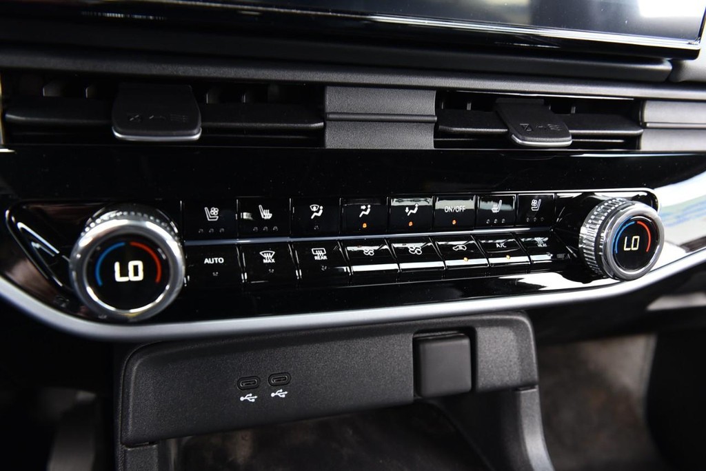 Honda Prologue Vehicle Image 18