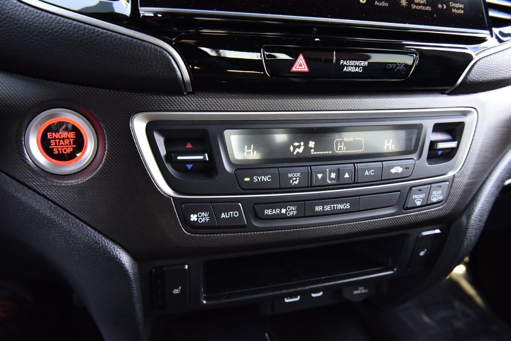 Honda Ridgeline Vehicle Image 18