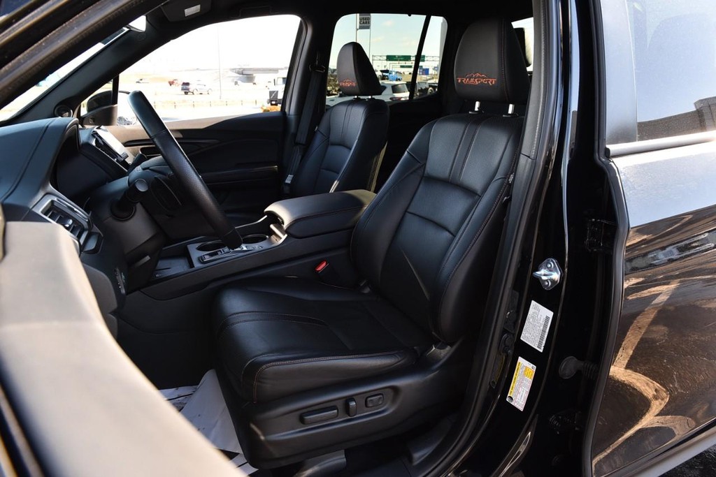 Honda Ridgeline Vehicle Image 25